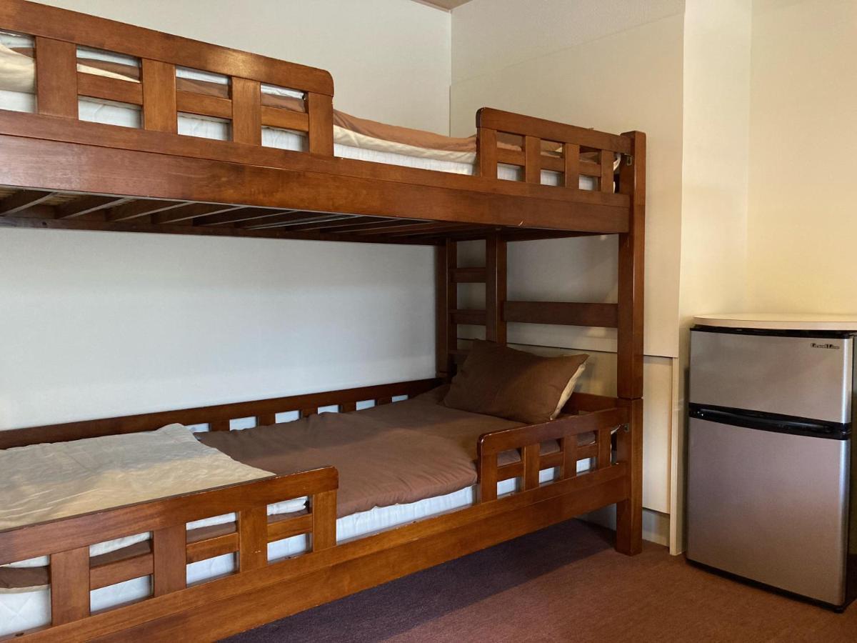 J-Hoppers Beppu Guesthouse ジェイホッパーズ別府ゲストハウス المظهر الخارجي الصورة