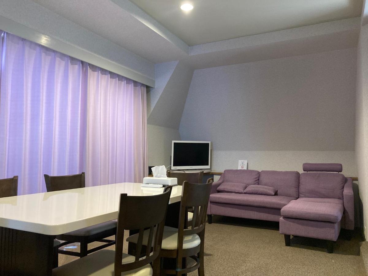 J-Hoppers Beppu Guesthouse ジェイホッパーズ別府ゲストハウス المظهر الخارجي الصورة