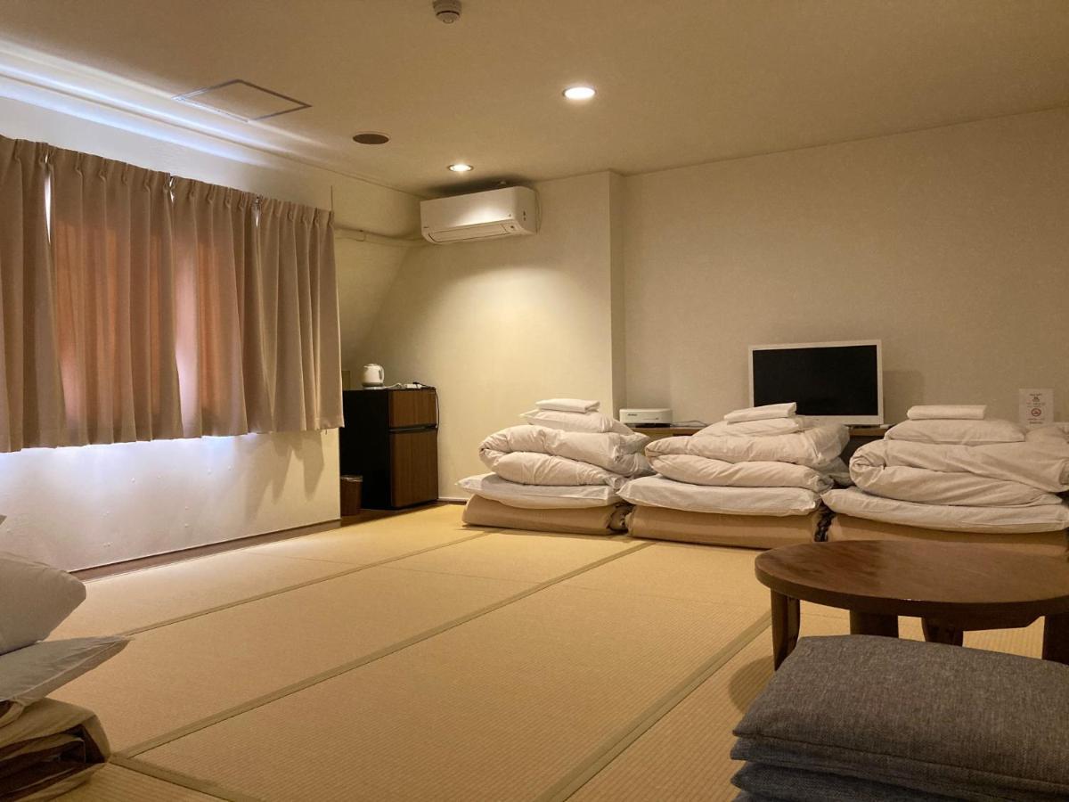 J-Hoppers Beppu Guesthouse ジェイホッパーズ別府ゲストハウス المظهر الخارجي الصورة