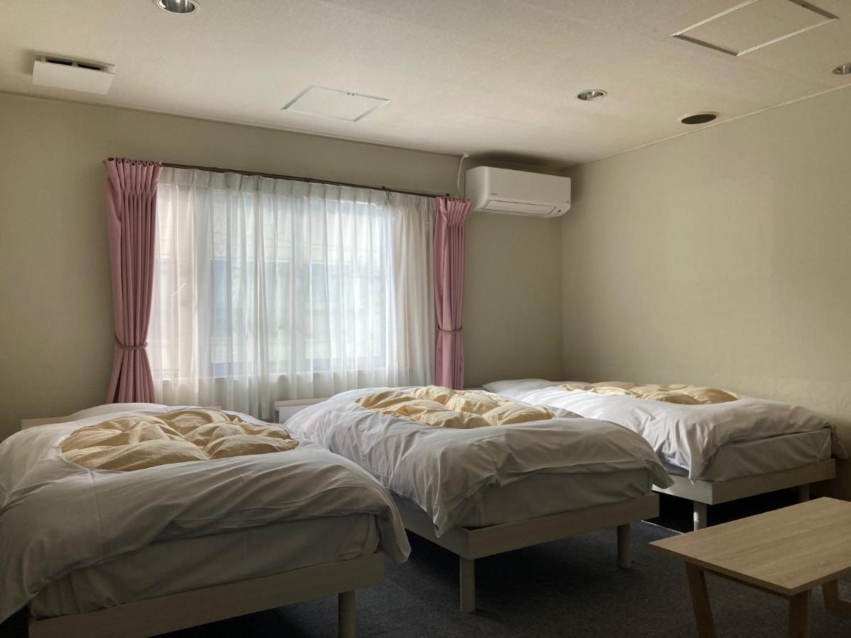 J-Hoppers Beppu Guesthouse ジェイホッパーズ別府ゲストハウス المظهر الخارجي الصورة